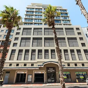 Four Seasons Apartment Cape Town